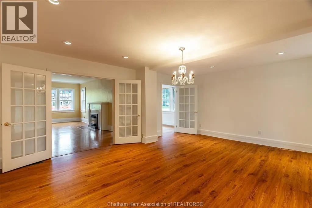 427 King STREET West