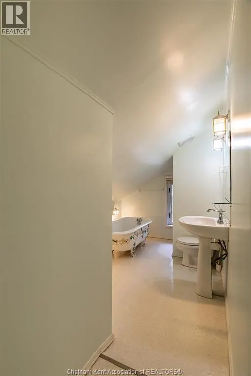 427 King STREET West