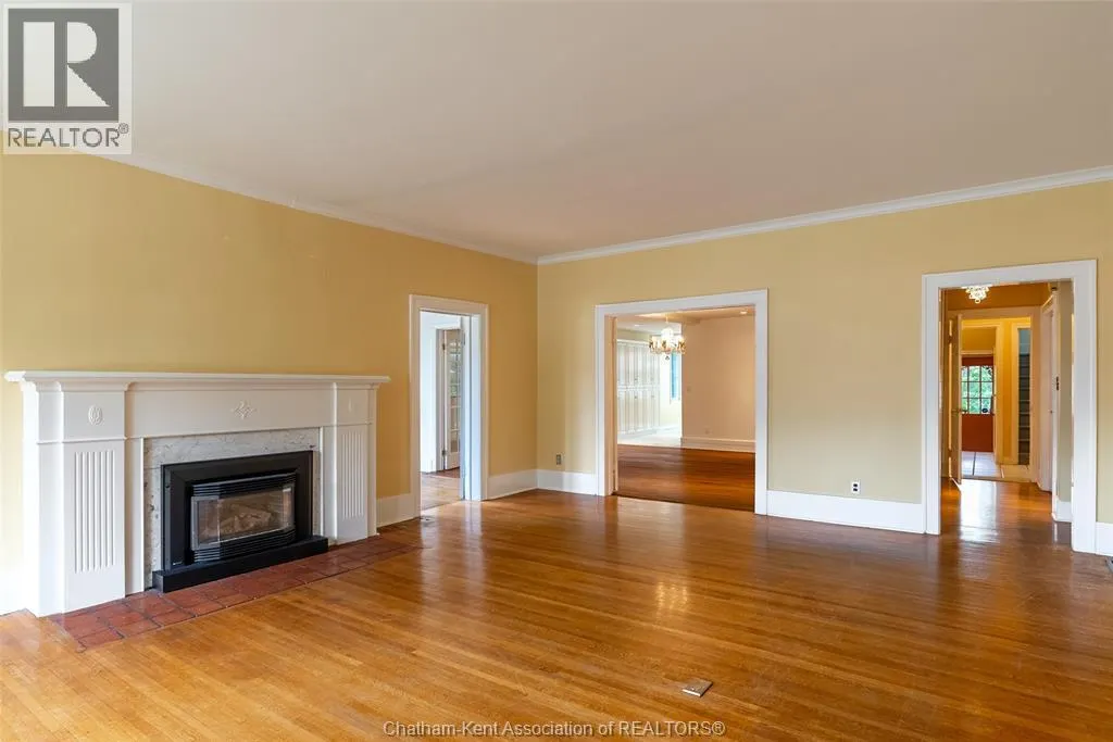 427 King STREET West