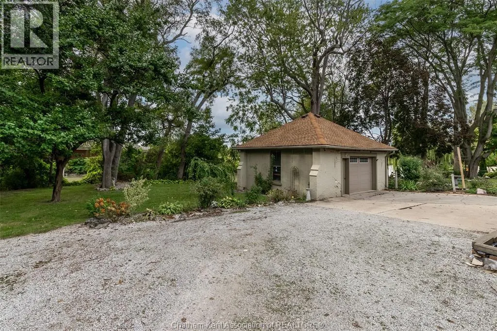 427 King STREET West