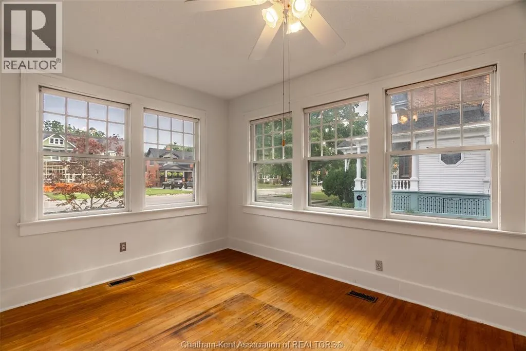 427 King STREET West