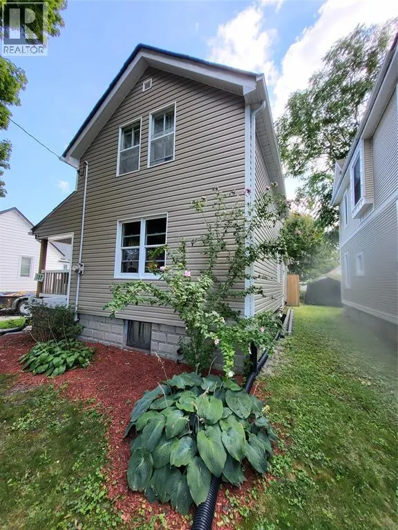 127 Cameron STREET