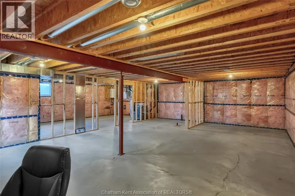 248 Moonstone CRESCENT
