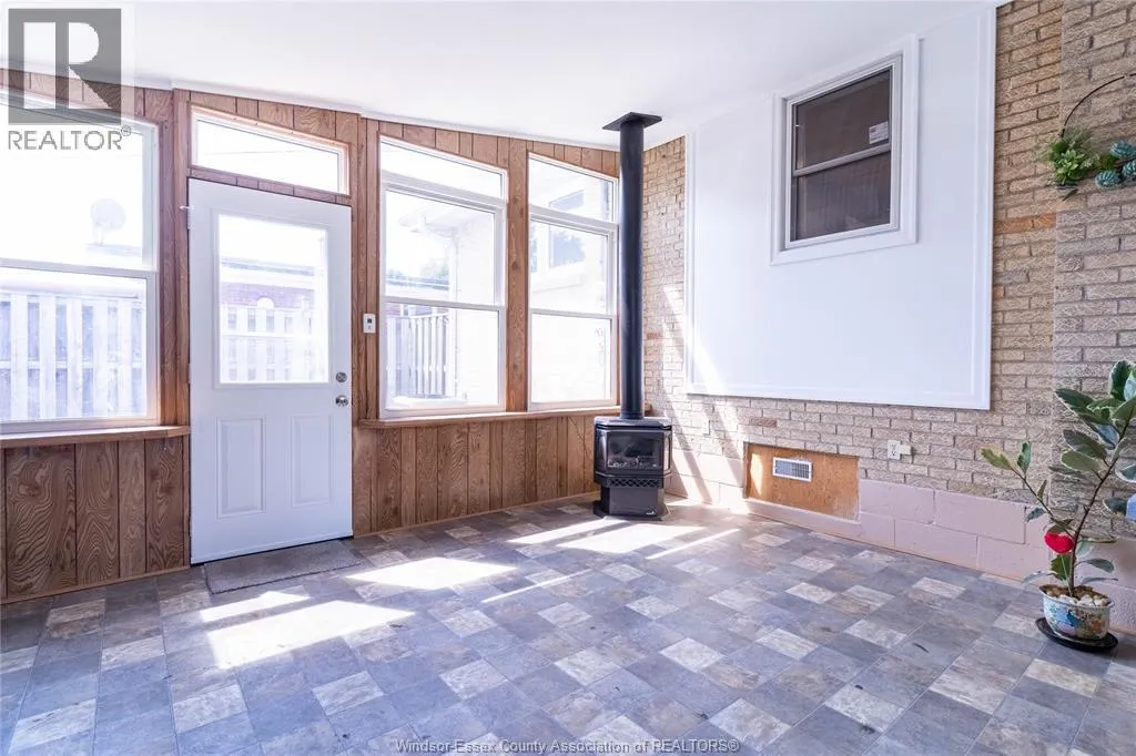 1006 BUCKINGHAM ROAD