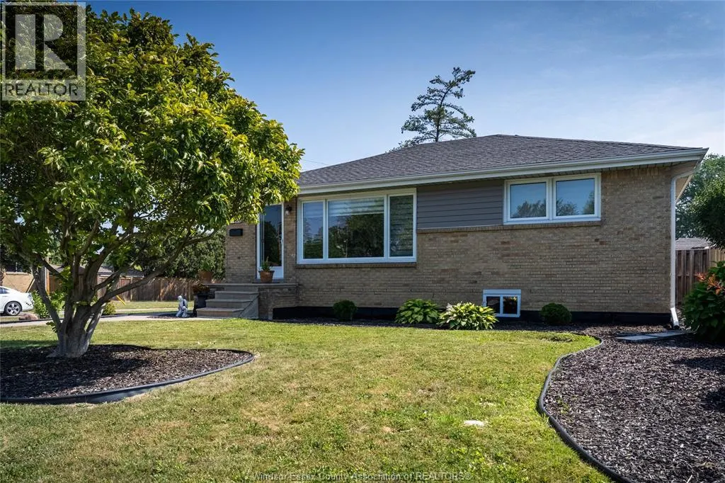 1006 BUCKINGHAM ROAD