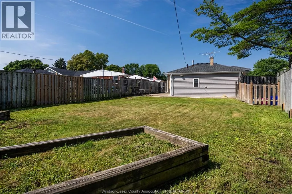 1006 BUCKINGHAM ROAD