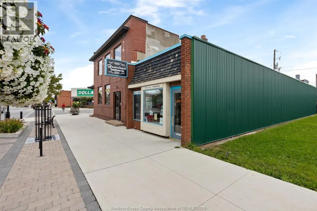 51 TALBOT ROAD North