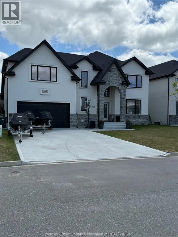 193 WHELAN AVENUE