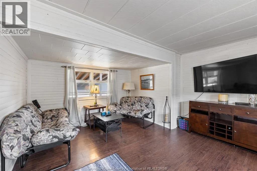 51 WILDER DRIVE South