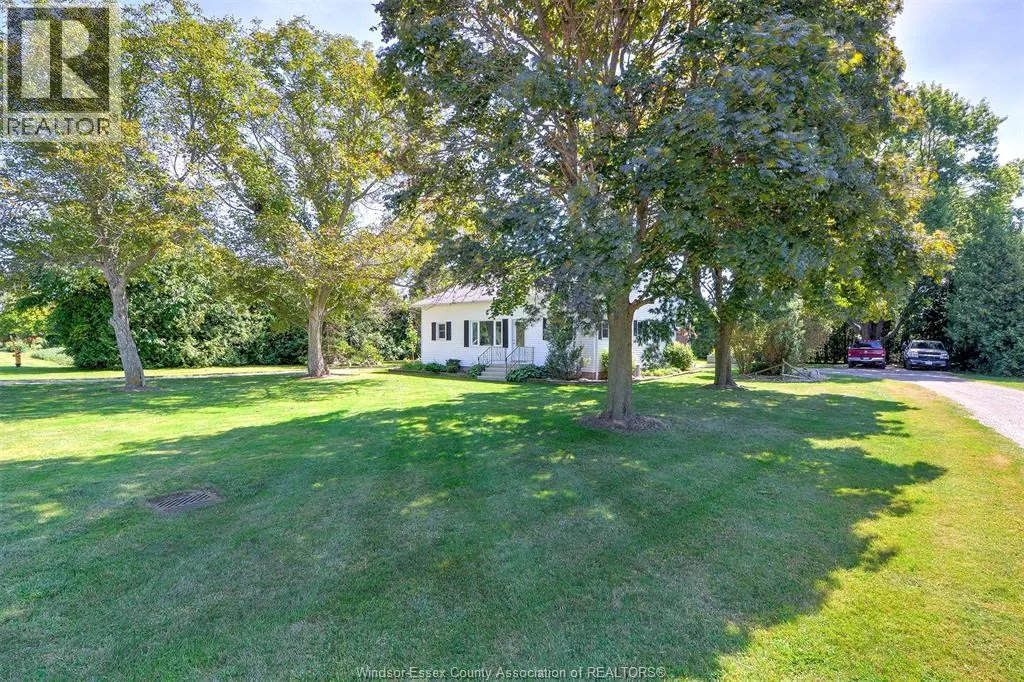 7931 COLLISON Sideroad