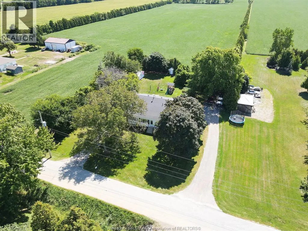7931 COLLISON Sideroad