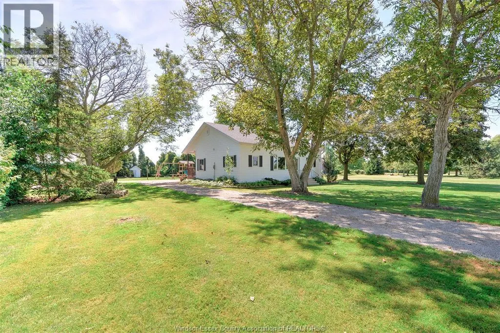 7931 COLLISON Sideroad