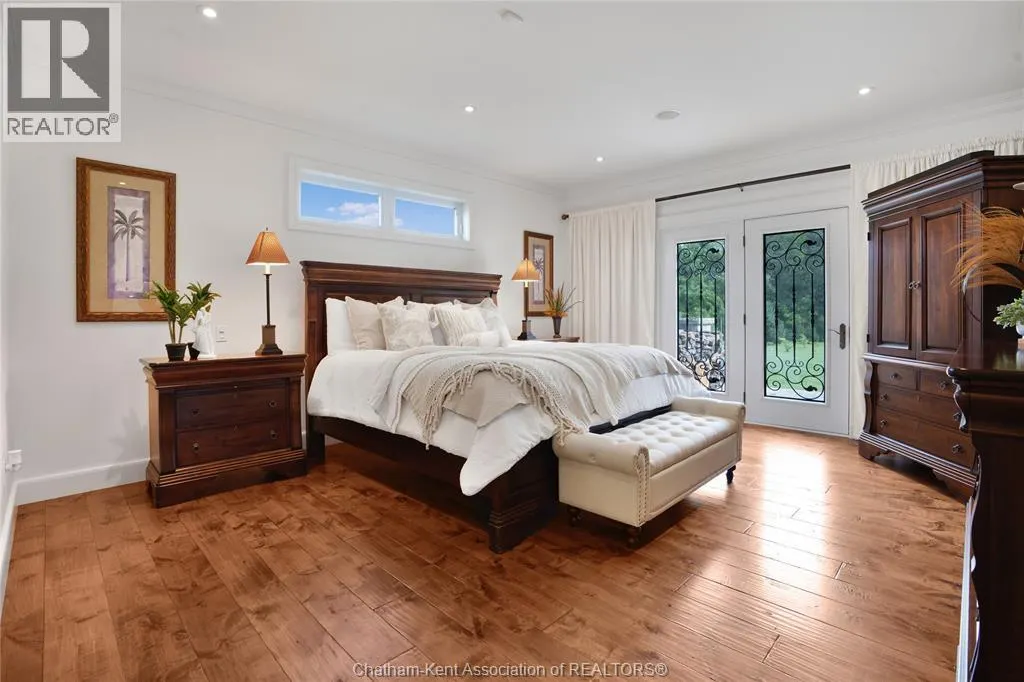 626 Gregory DRIVE East