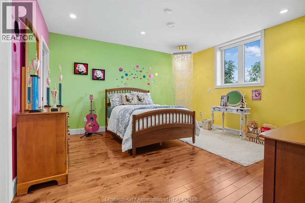 626 Gregory DRIVE East