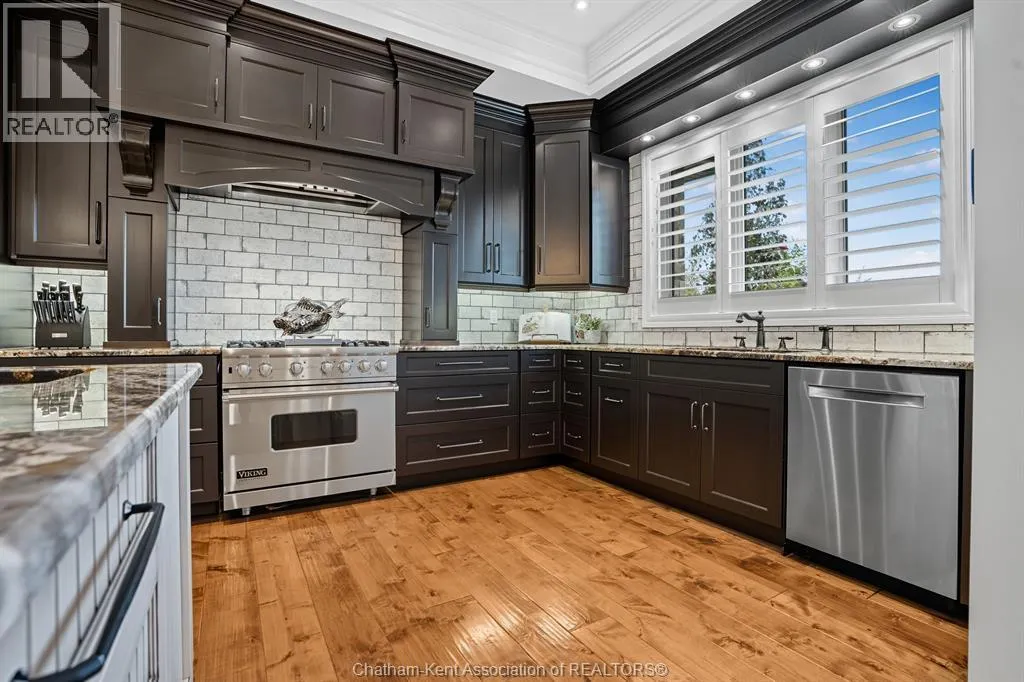 626 Gregory DRIVE East