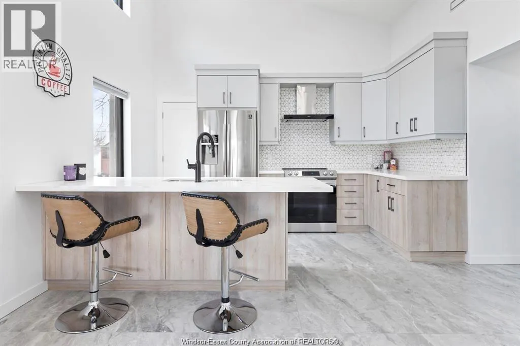 687 ASSUMPTION STREET Unit# UPPER