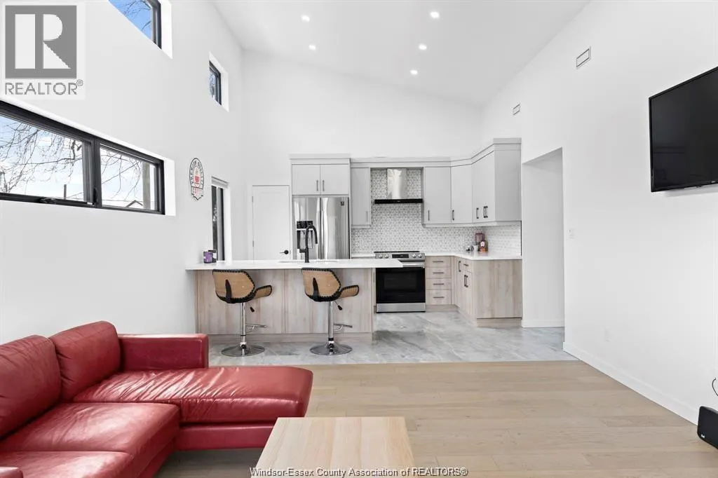 687 ASSUMPTION STREET Unit# UPPER