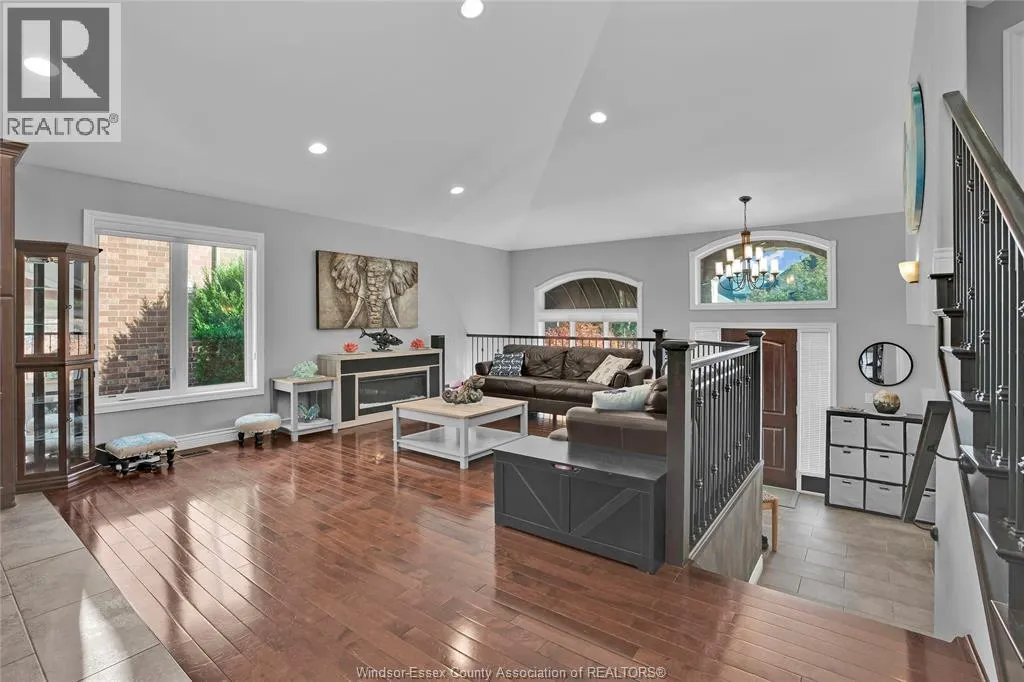 555 SUPERIOR STREET
