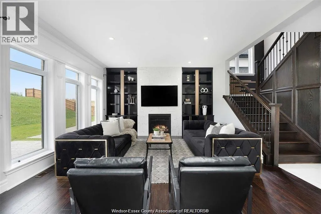 1271 CAMPANA CRESCENT