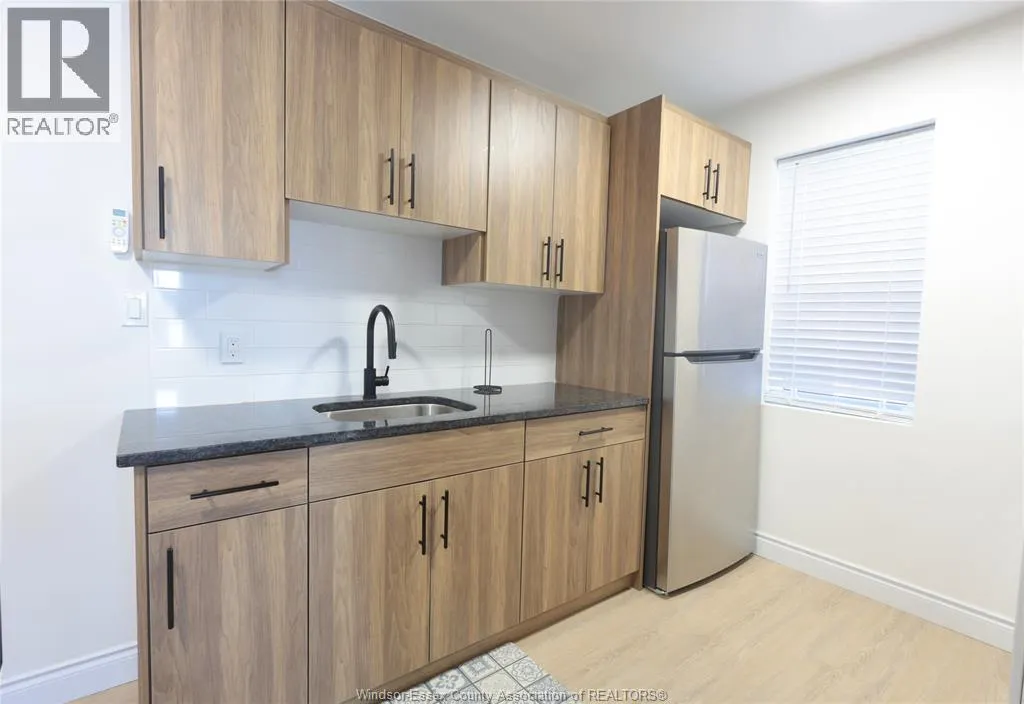 808 OTTAWA STREET Unit# 1