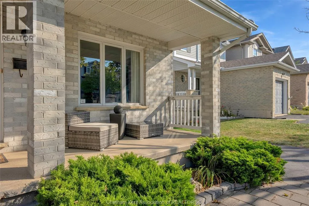 12 Phair CRESCENT