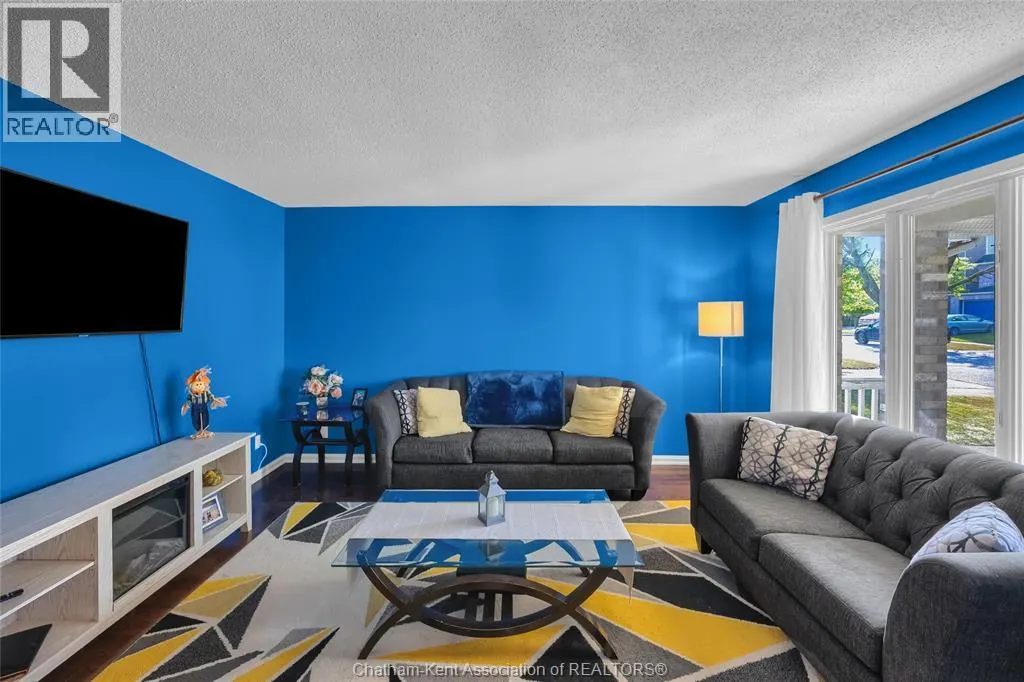 12 Phair CRESCENT