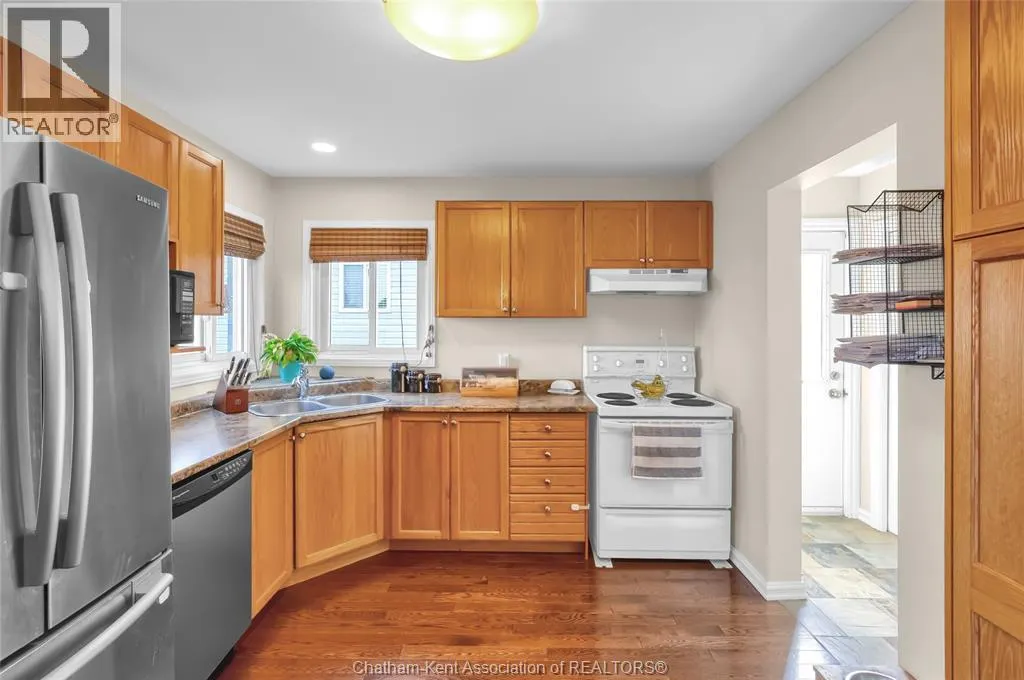 12 Phair CRESCENT