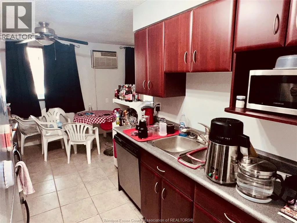 150 PARK West Unit# 708