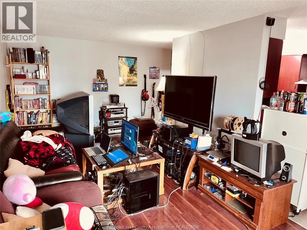 150 PARK West Unit# 708