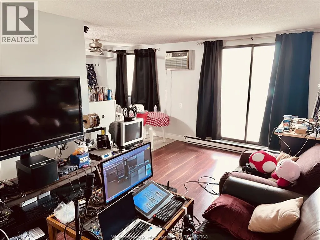 150 PARK West Unit# 708
