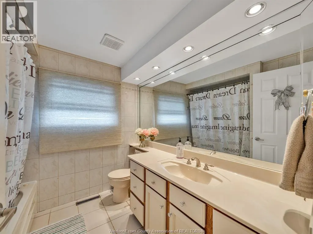 1256 JANISSE DRIVE