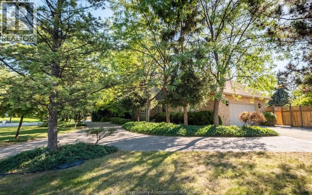 379 ELMGROVE DR
