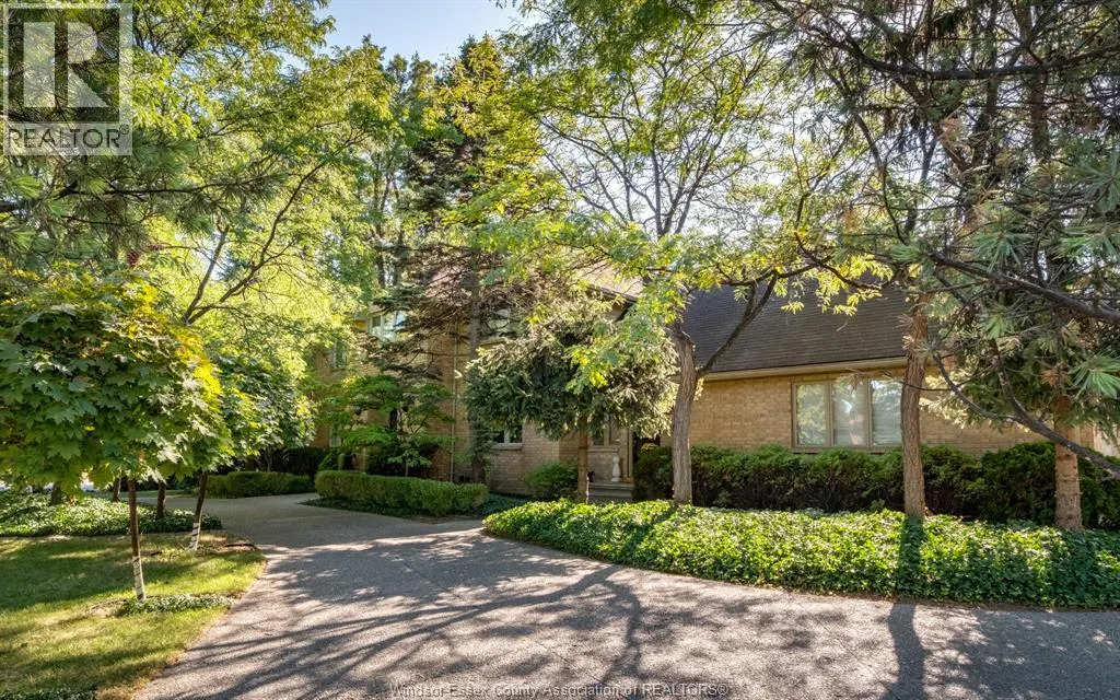 379 ELMGROVE DR