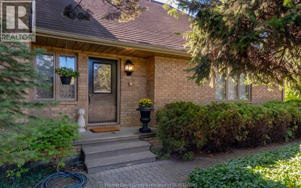 379 ELMGROVE DR