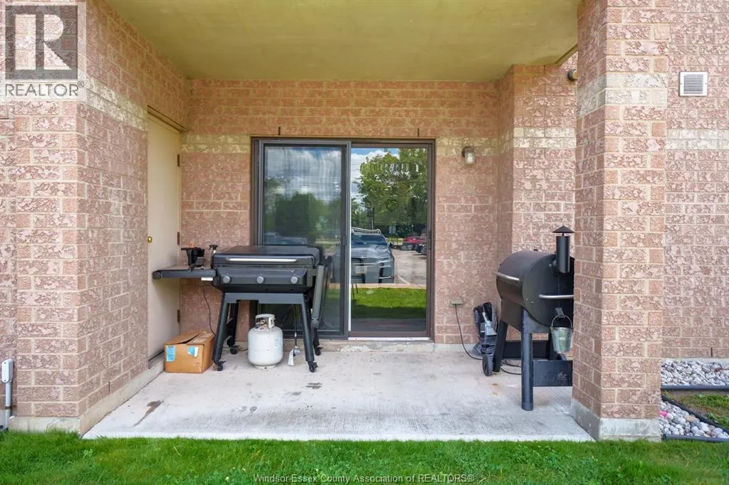 451 GRAND MARAIS ROAD West Unit# 110