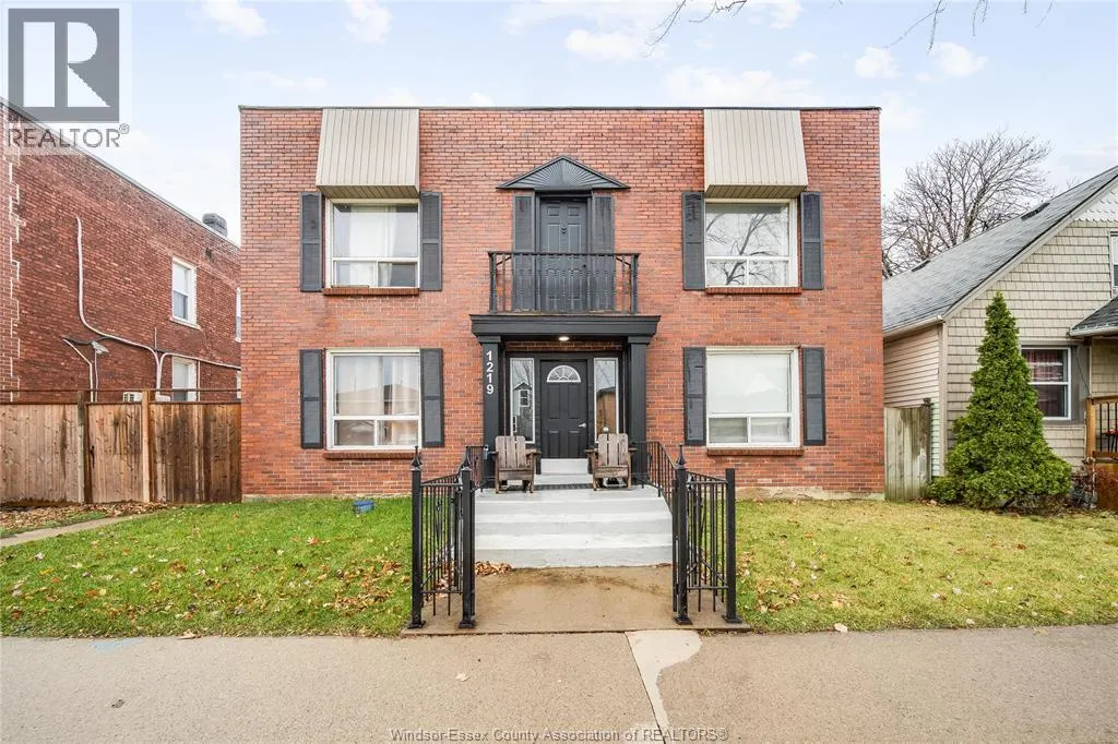 1219 MONMOUTH