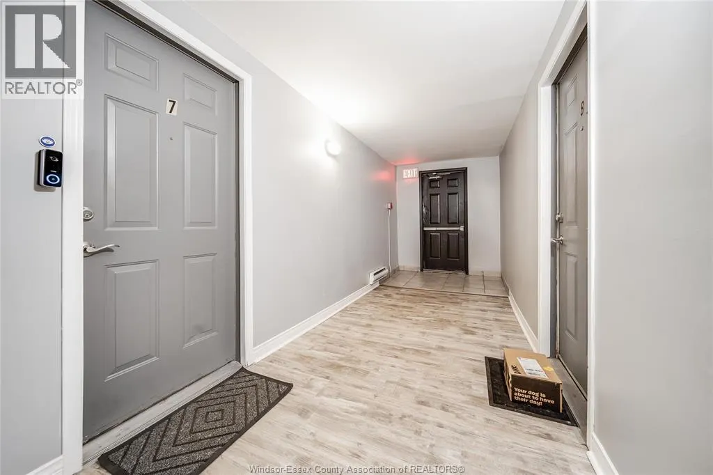 1219 MONMOUTH