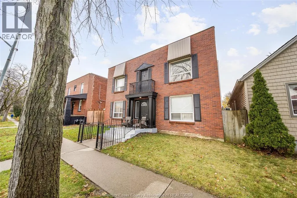 1219 MONMOUTH