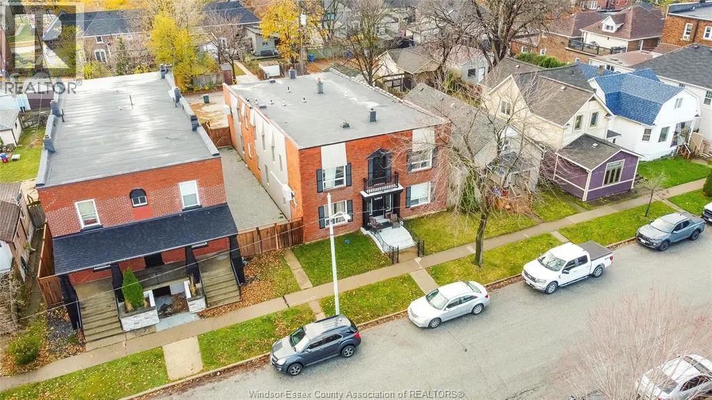 1219 MONMOUTH
