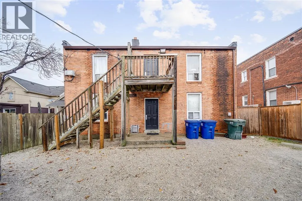 1219 MONMOUTH