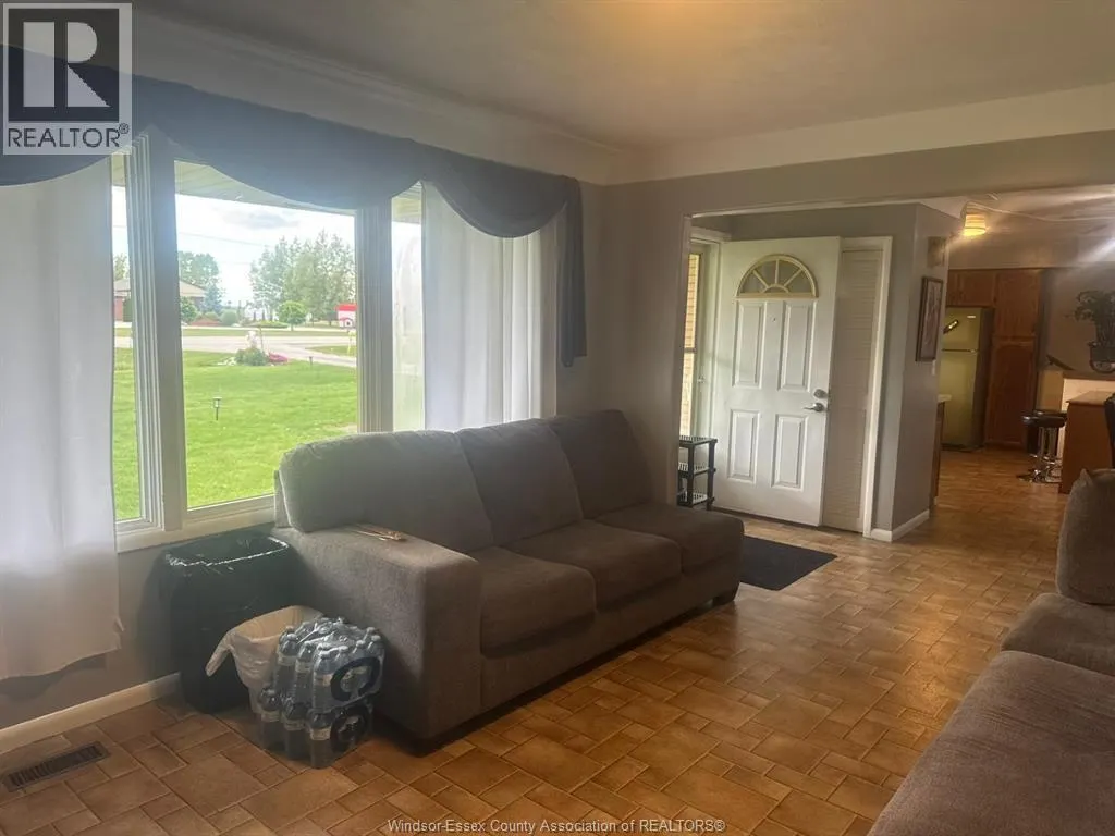 830 TALBOT ROAD