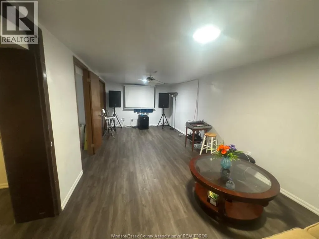 830 TALBOT ROAD