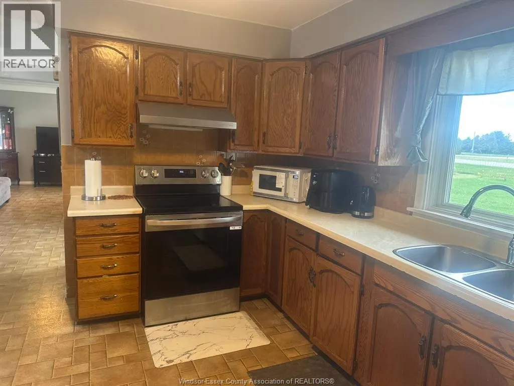 830 TALBOT ROAD