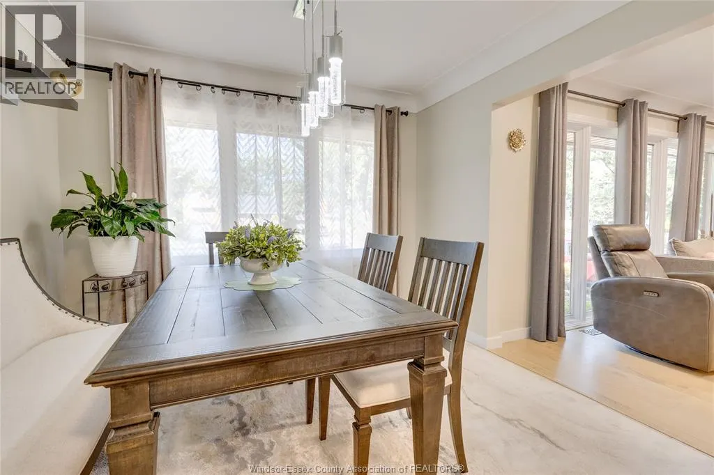 4330 MOUNT ROYAL