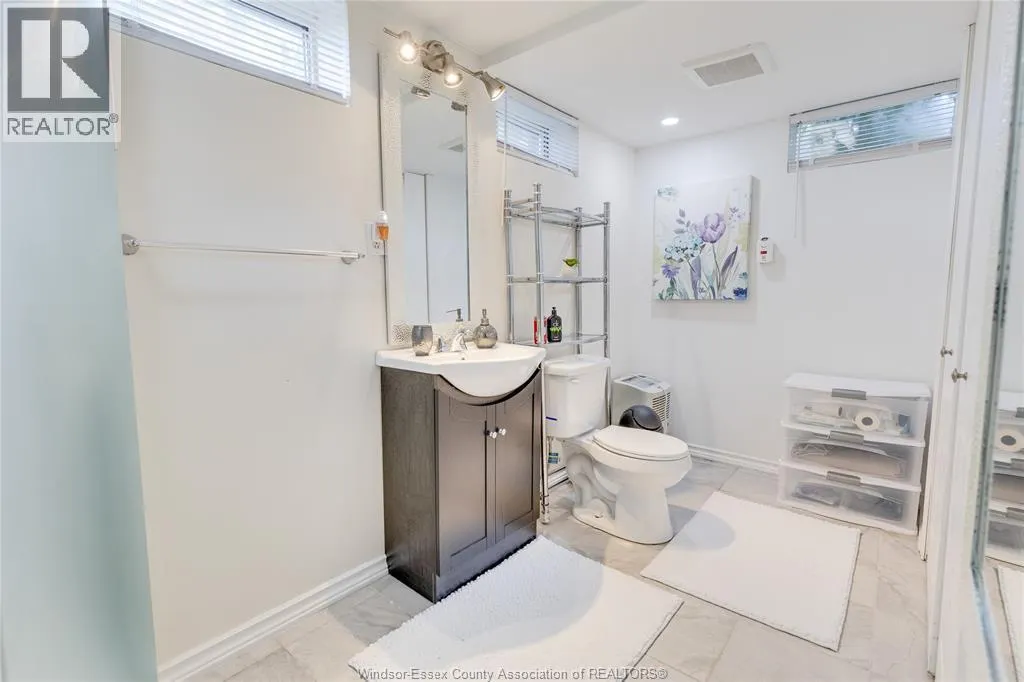4330 MOUNT ROYAL