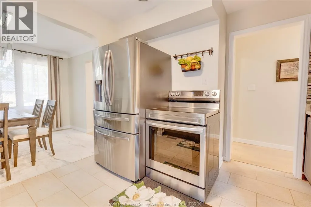 4330 MOUNT ROYAL