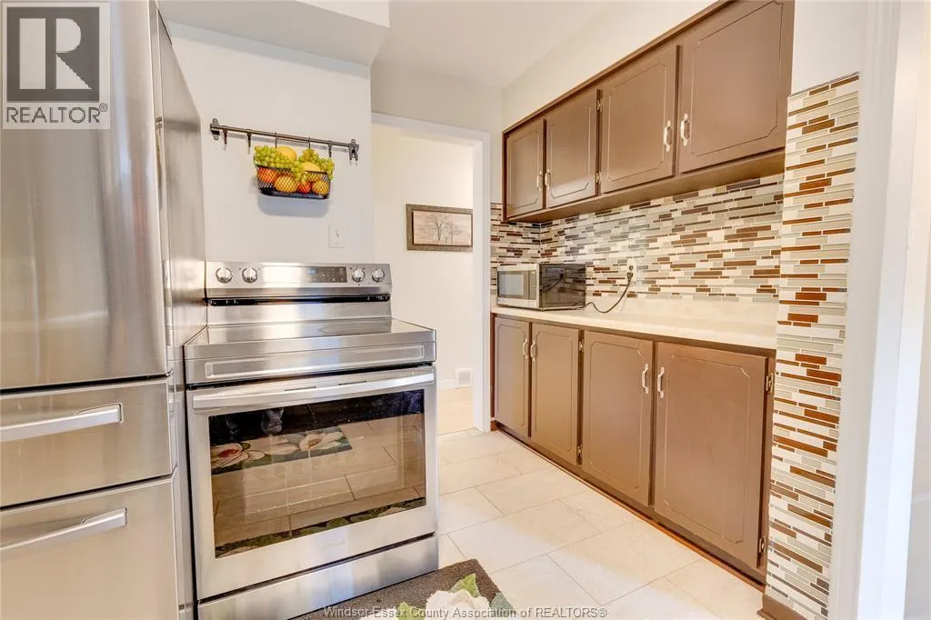 4330 MOUNT ROYAL