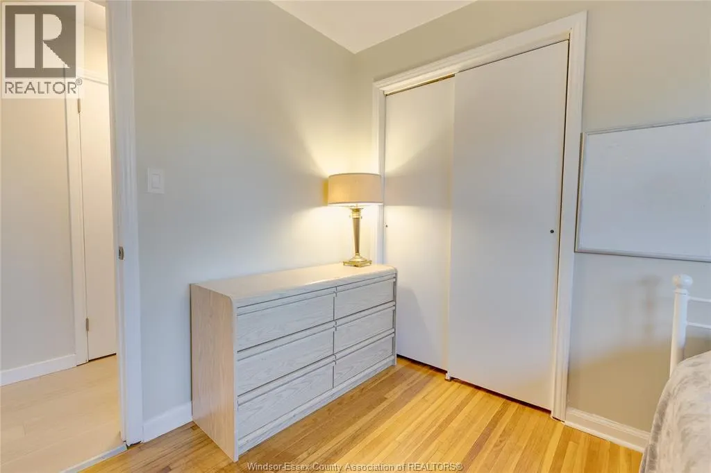 4330 MOUNT ROYAL