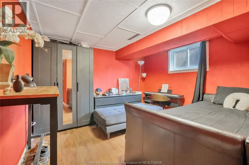 3990 MYRTLE