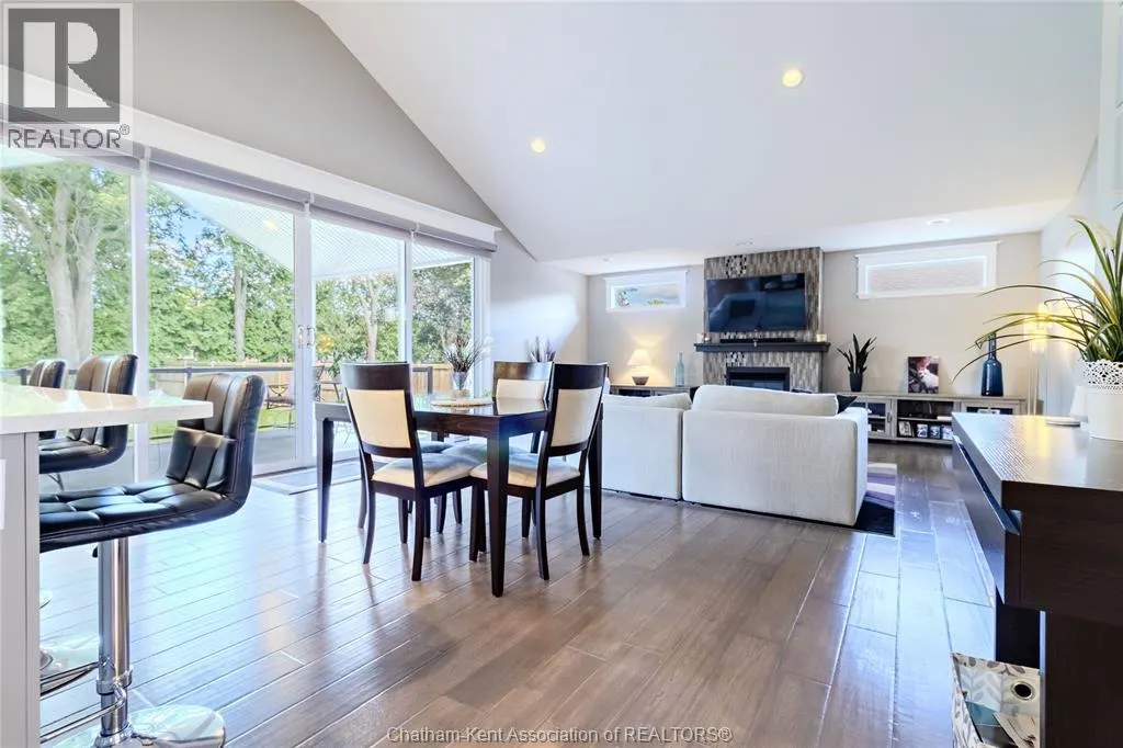 59 GREGORY DRIVE East